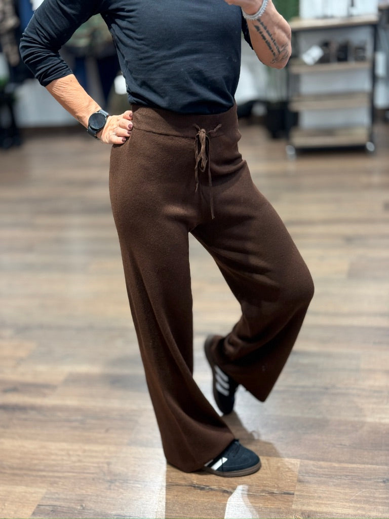 Pantalone calda viscosa con laccio