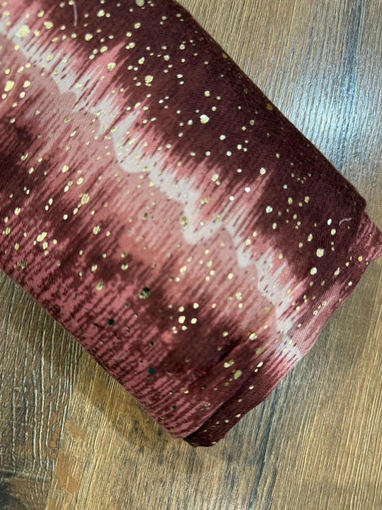 Sciarpa con dettagli colore oro