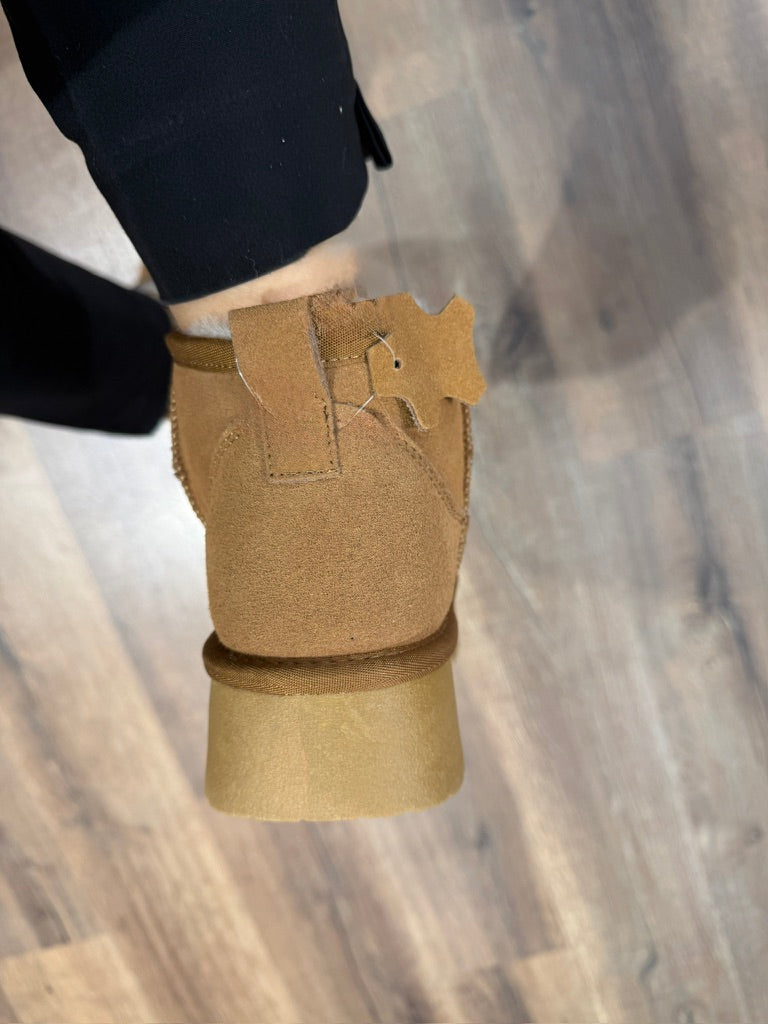 Australian tipo UGG "cammello" suola alta pelle