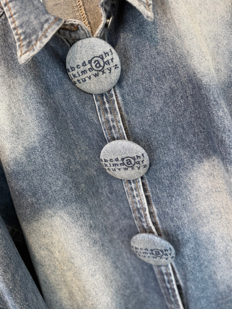 Giacca in jeans con bottoni