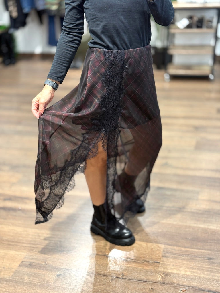 Gonna con pizzo in tessuto semitrasparente