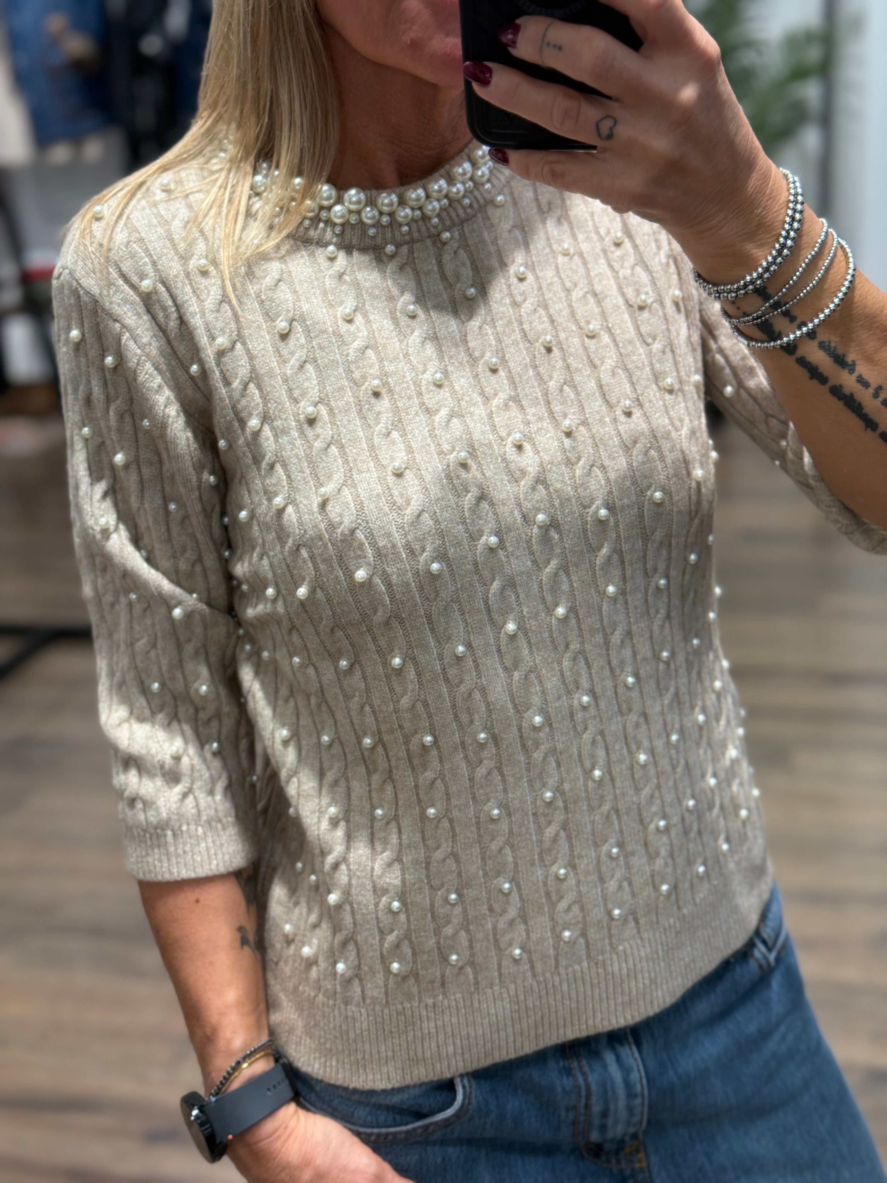 Maglia girocollo con perle