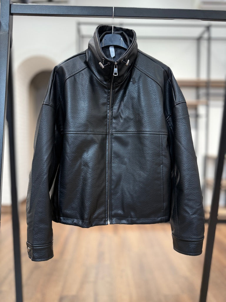 Giubbo in ecopelle con zip