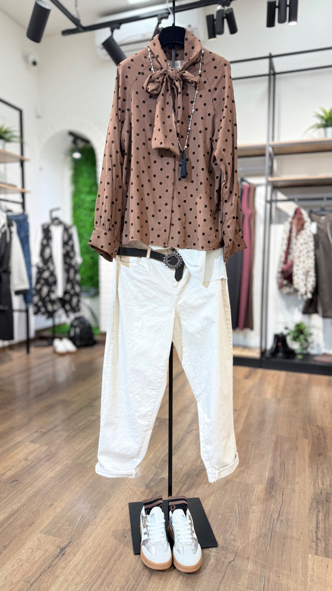 Camicia con fiocco a pois
