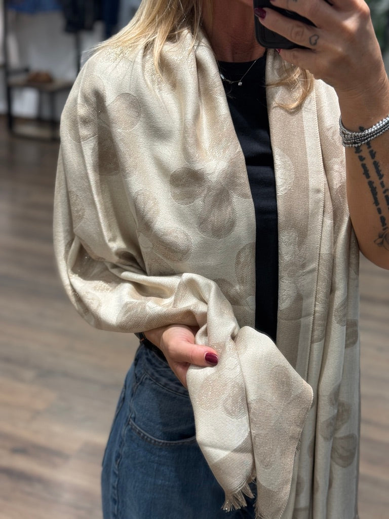 Sciarpa con inserti lurex colore oro