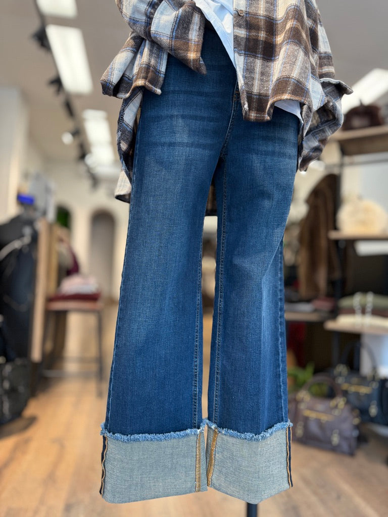 Jeans con risvolto alto