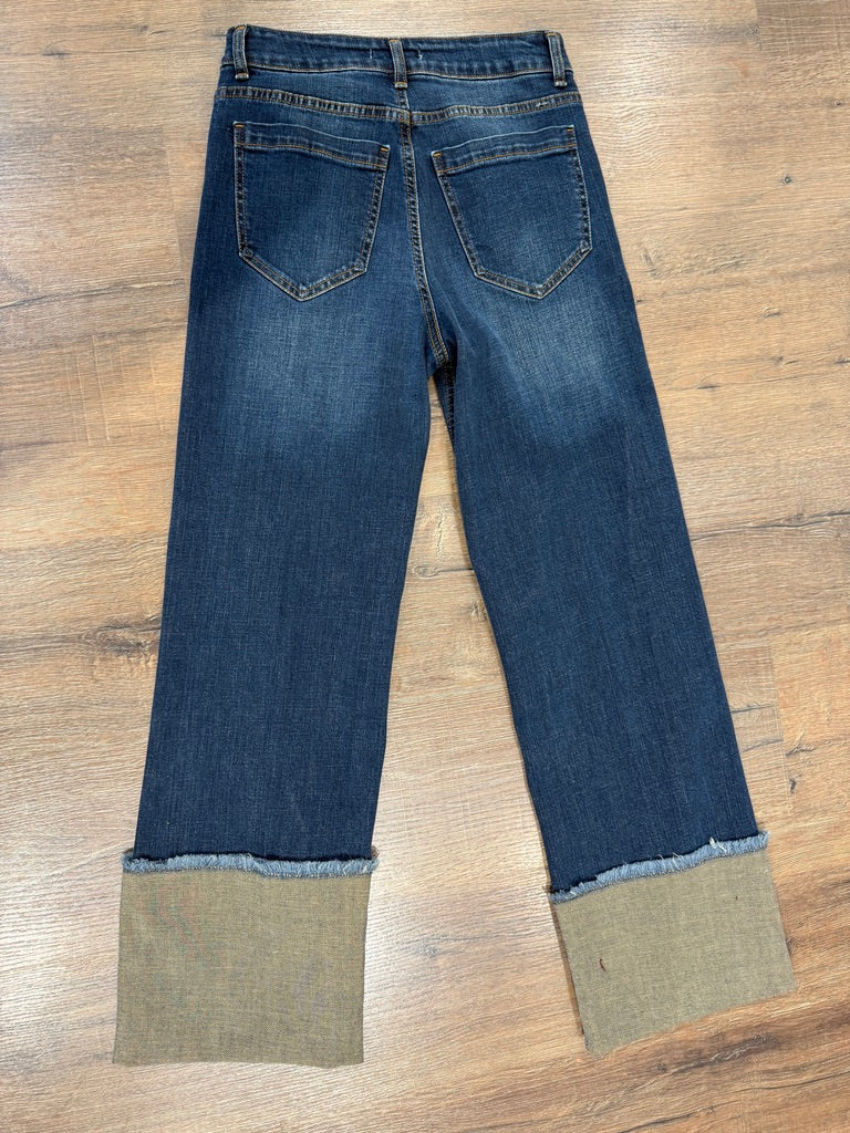 Jeans con risvolto alto
