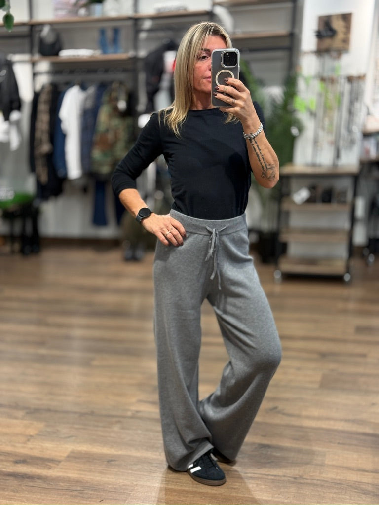 Pantalone calda viscosa con laccio