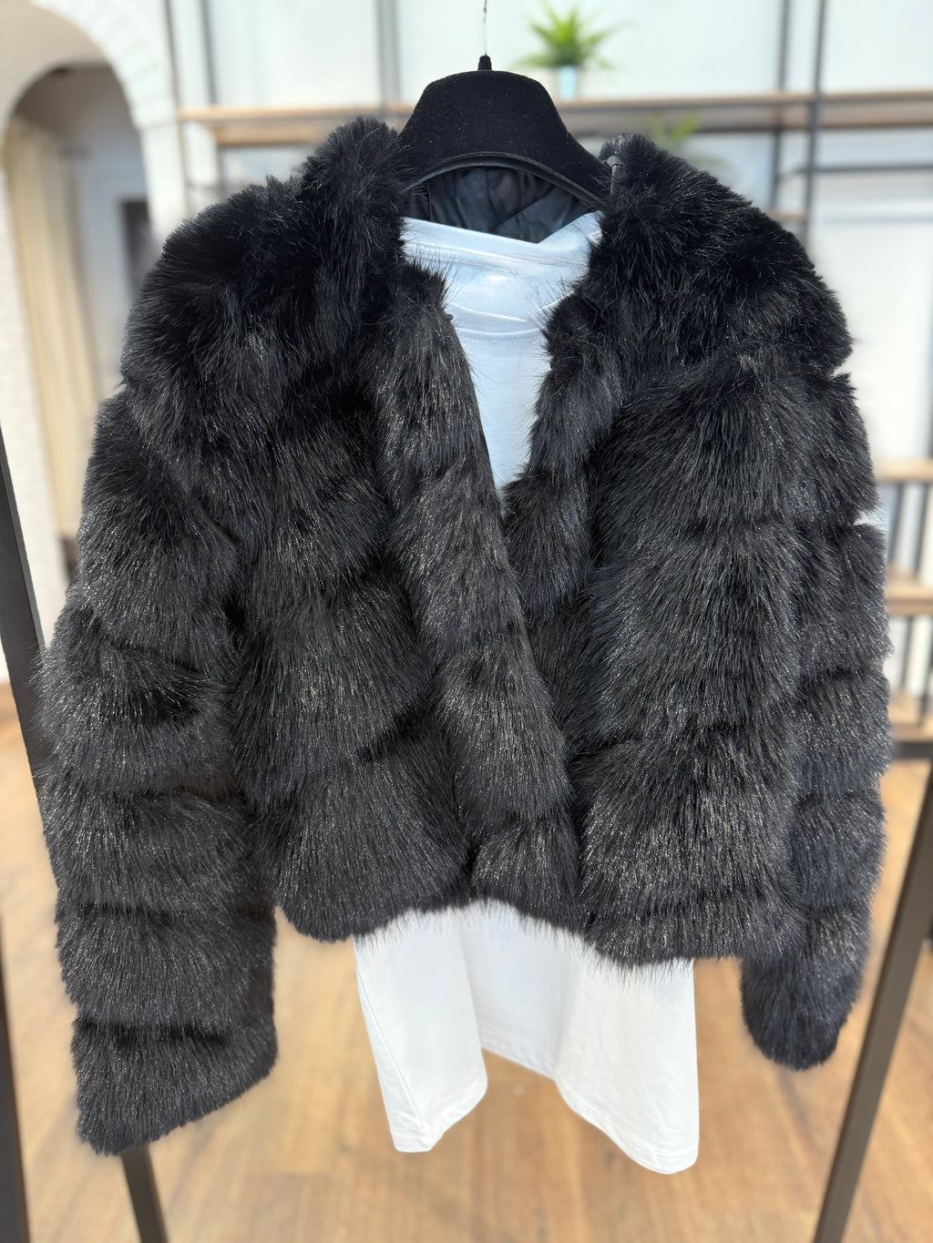 Ecopelliccia corta senza collo