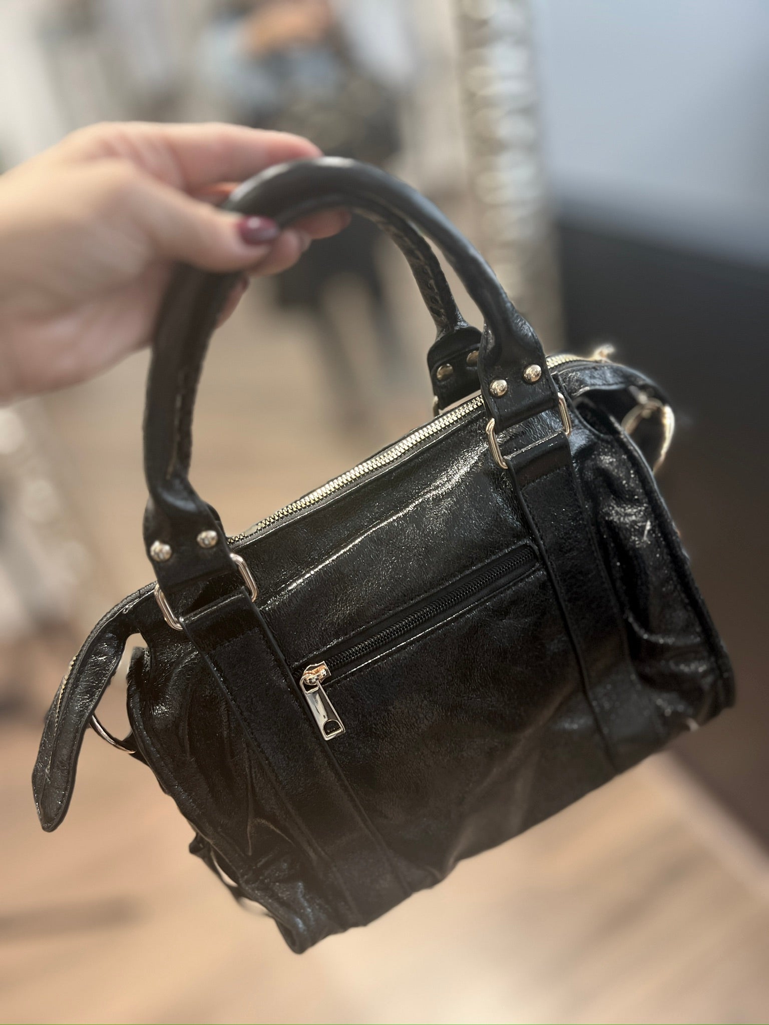 Bauletto in ecopelle con tasche esterne