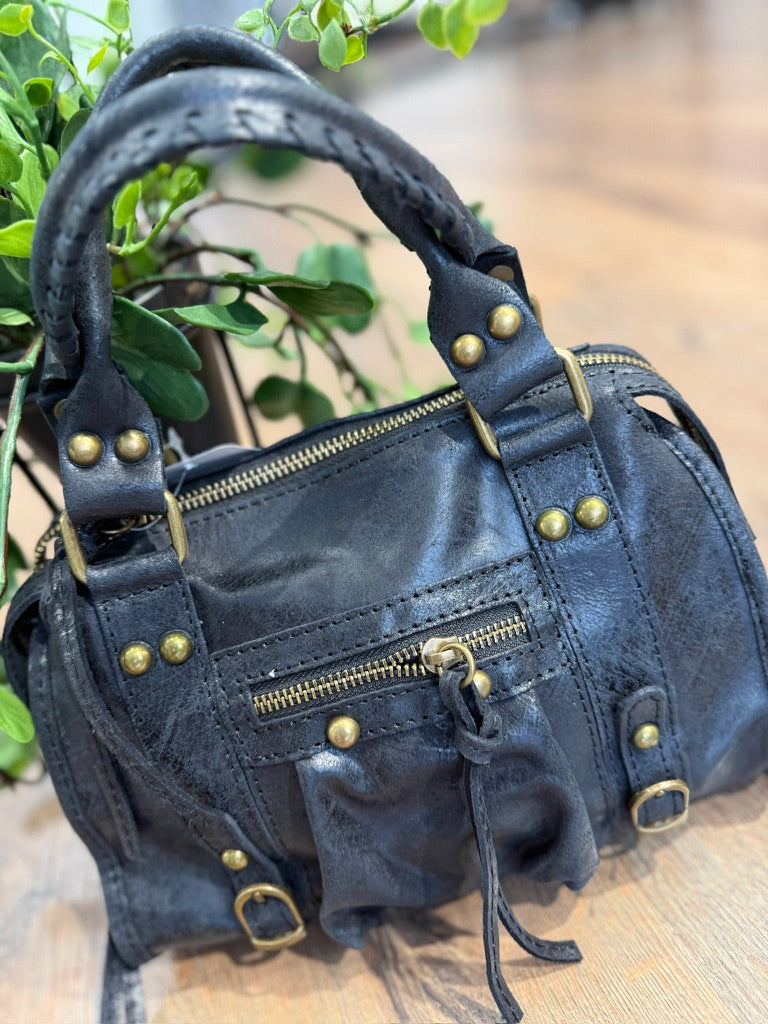 Borsa mini in pelle con rivetti