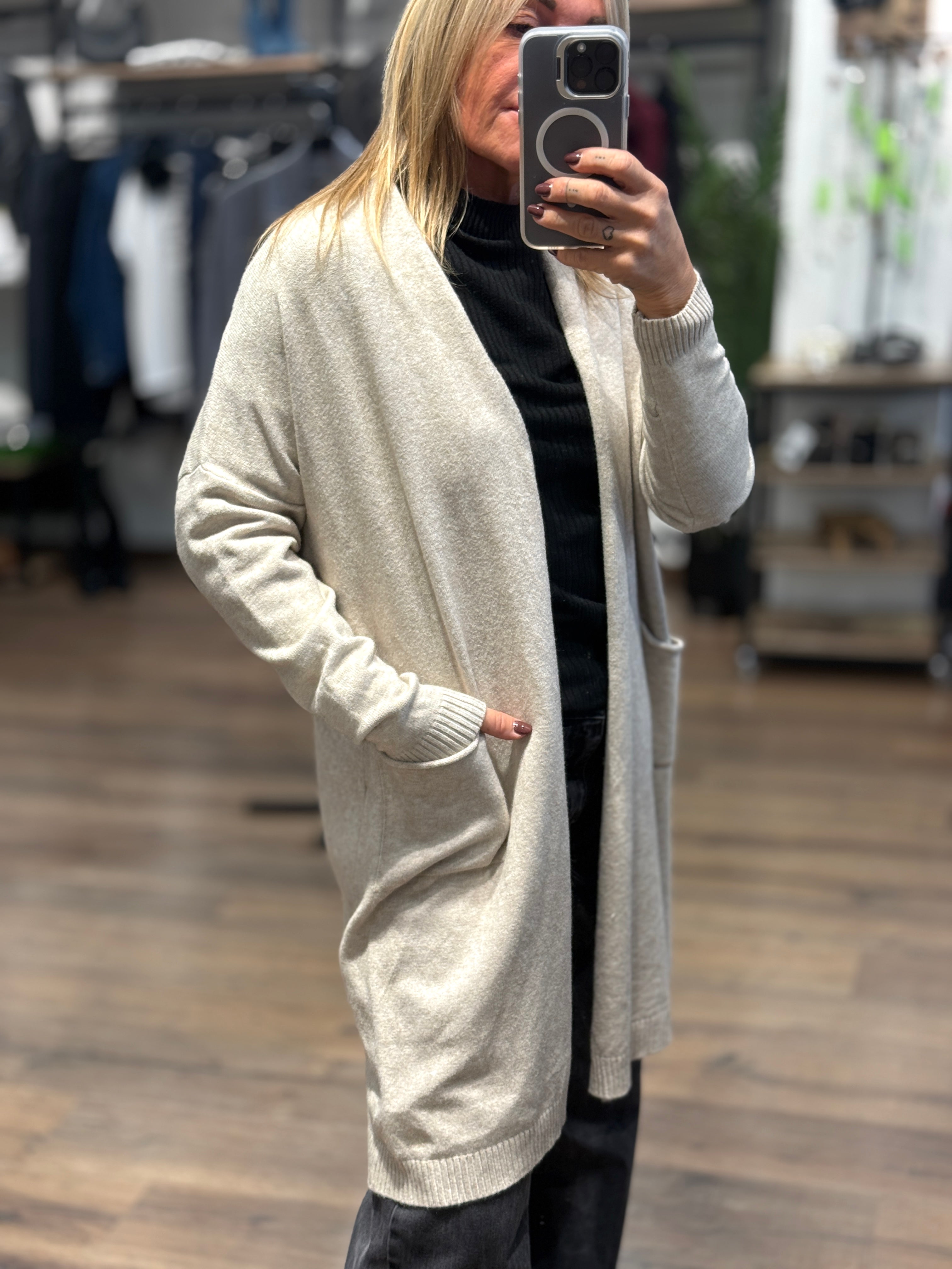 Cardigan lungo con tasche