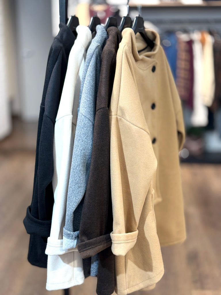 Giacca in panno asimetrica