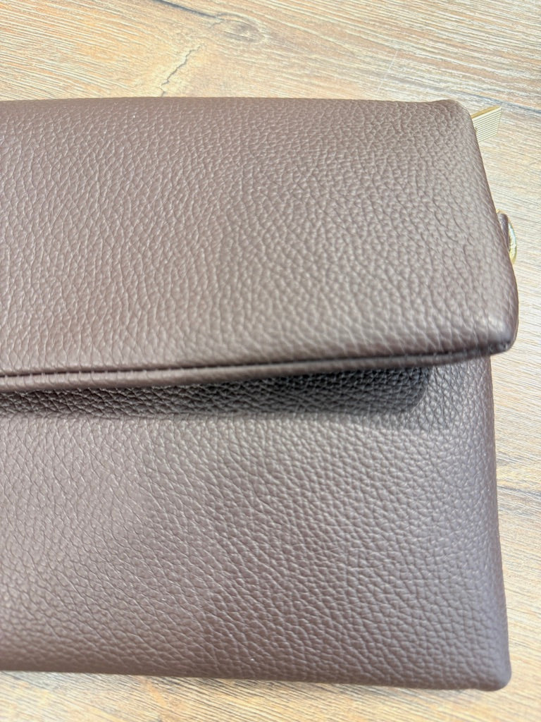 Pochette con chiusura a scomparsa
