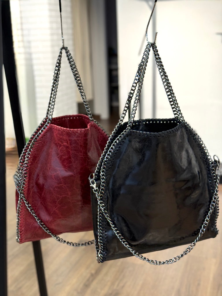 Borsa in pelle con catena