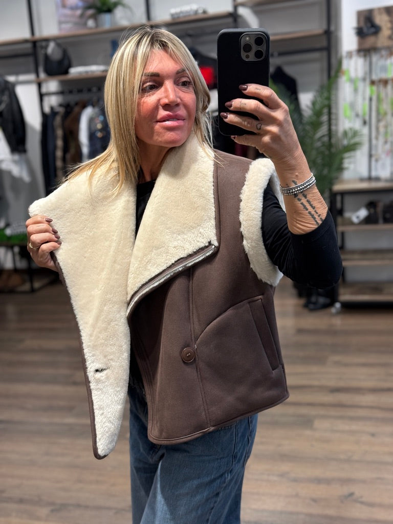 Gilet in montone reversibile