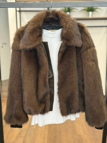 Bomber in ecopelliccia con polsino in maglia