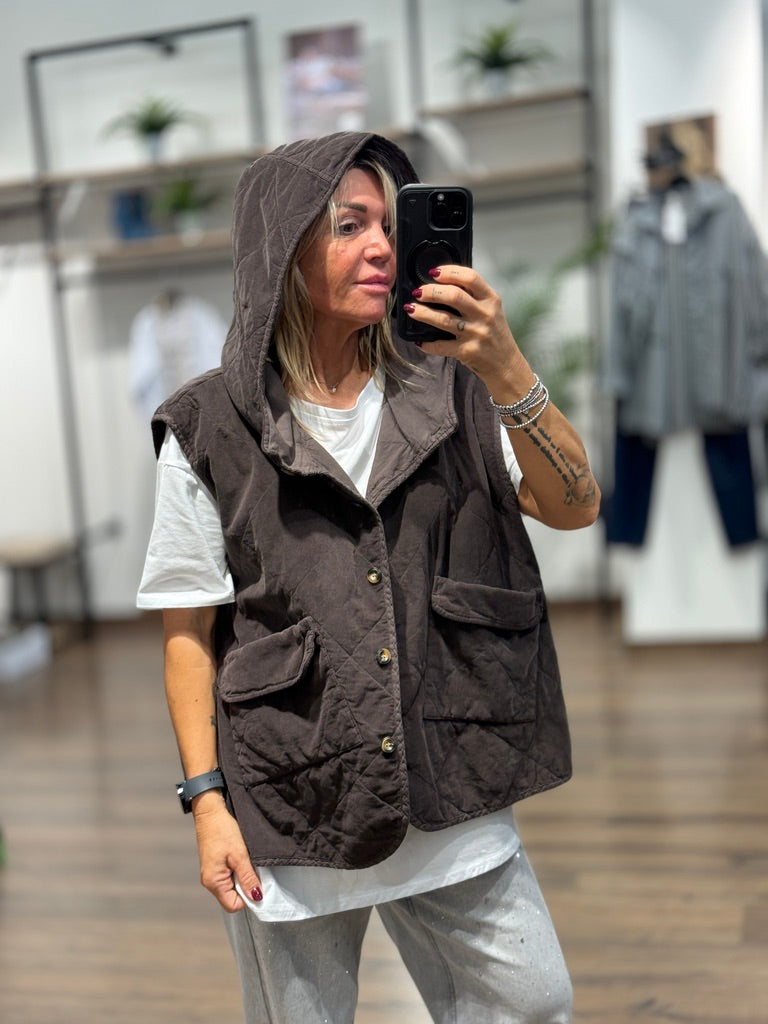 Gilet primo peso con cappuccio