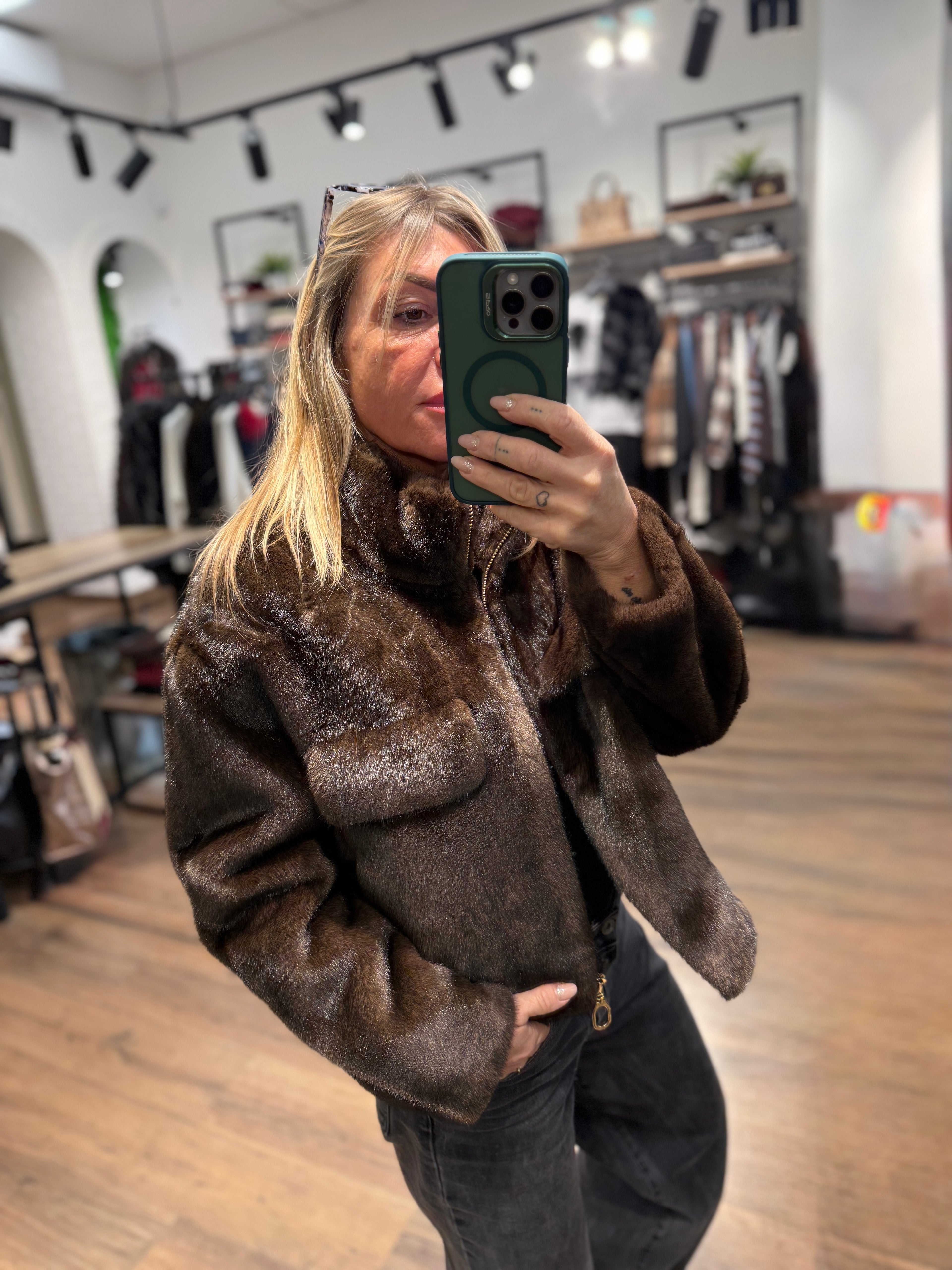 Giacca ecopelliccia con zip - tasche