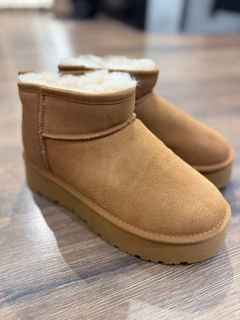Australian tipo UGG "cammello" suola alta pelle