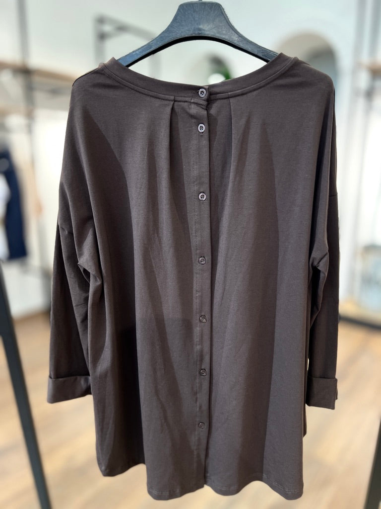 T-shirt manica lunga con bottoni dietro