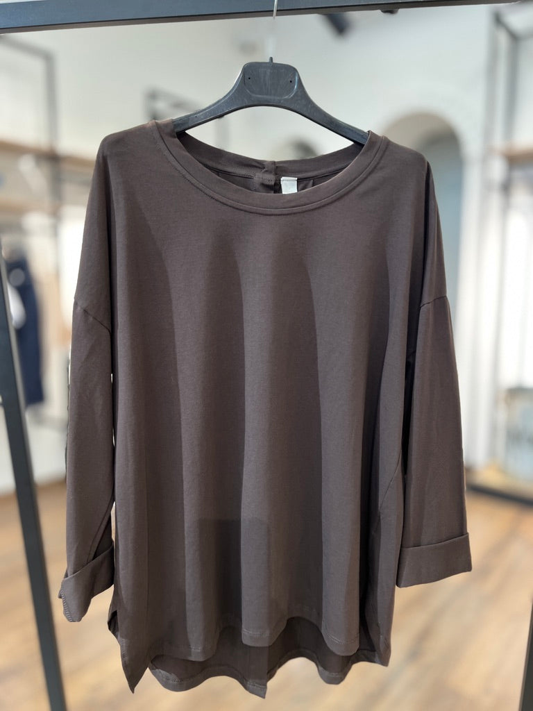 T-shirt manica lunga con bottoni dietro