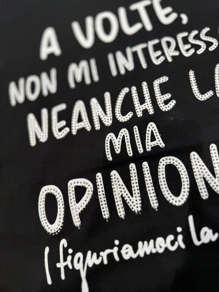 T-shirt con scritta " A volte non mi interessa..."