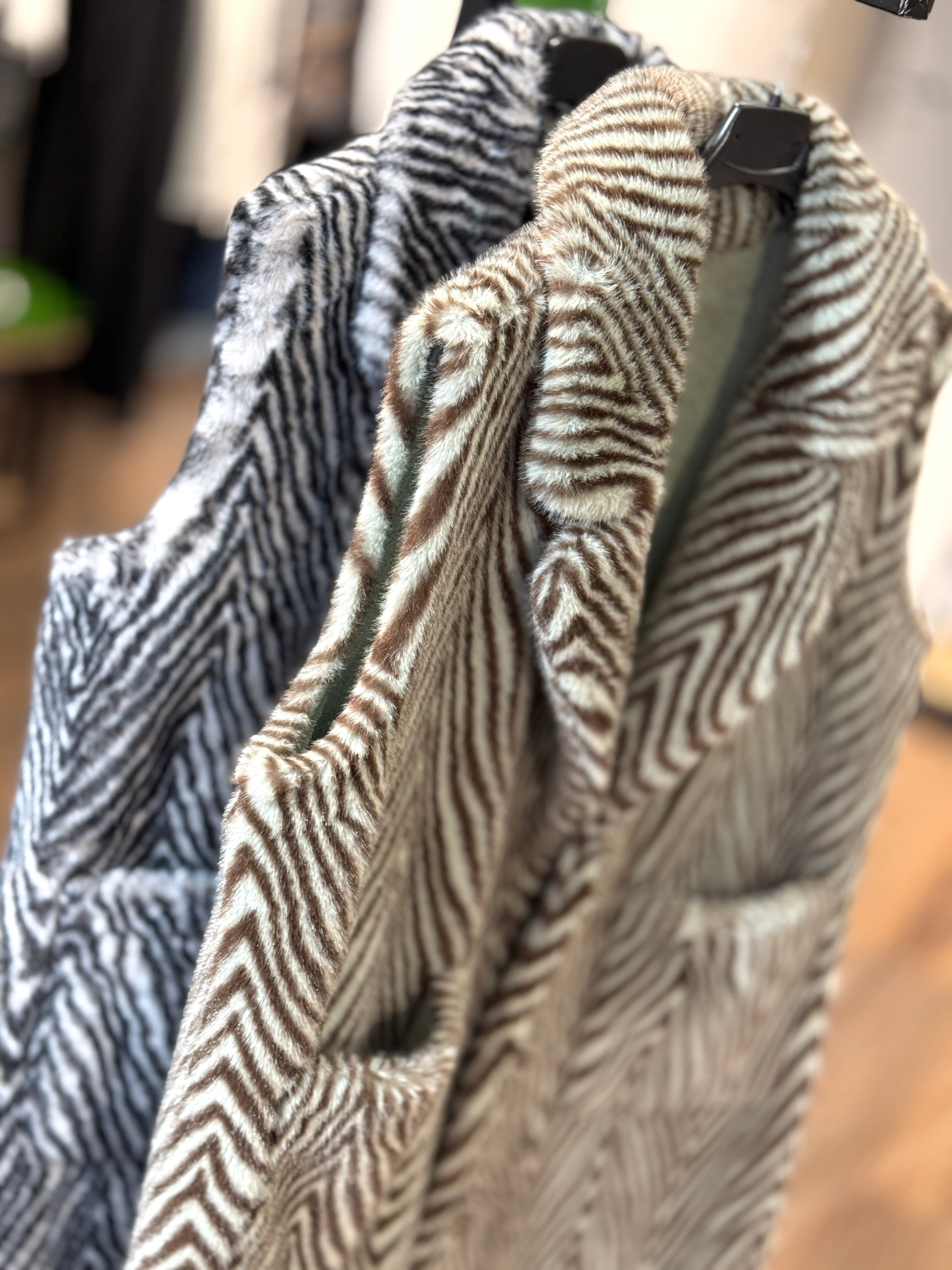 Smanicato in ecopelo lungo