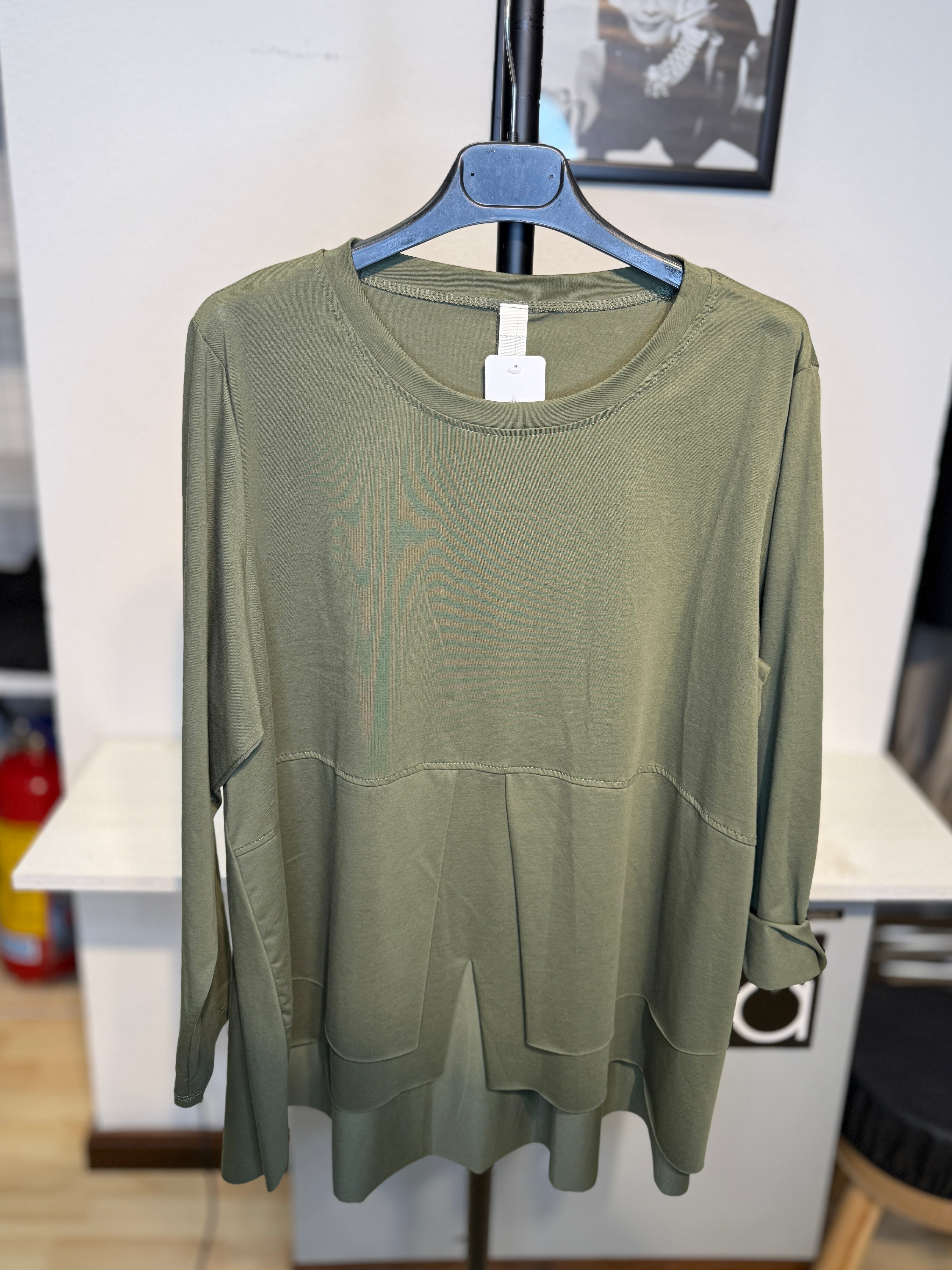T-shirt manica lunga con spacco