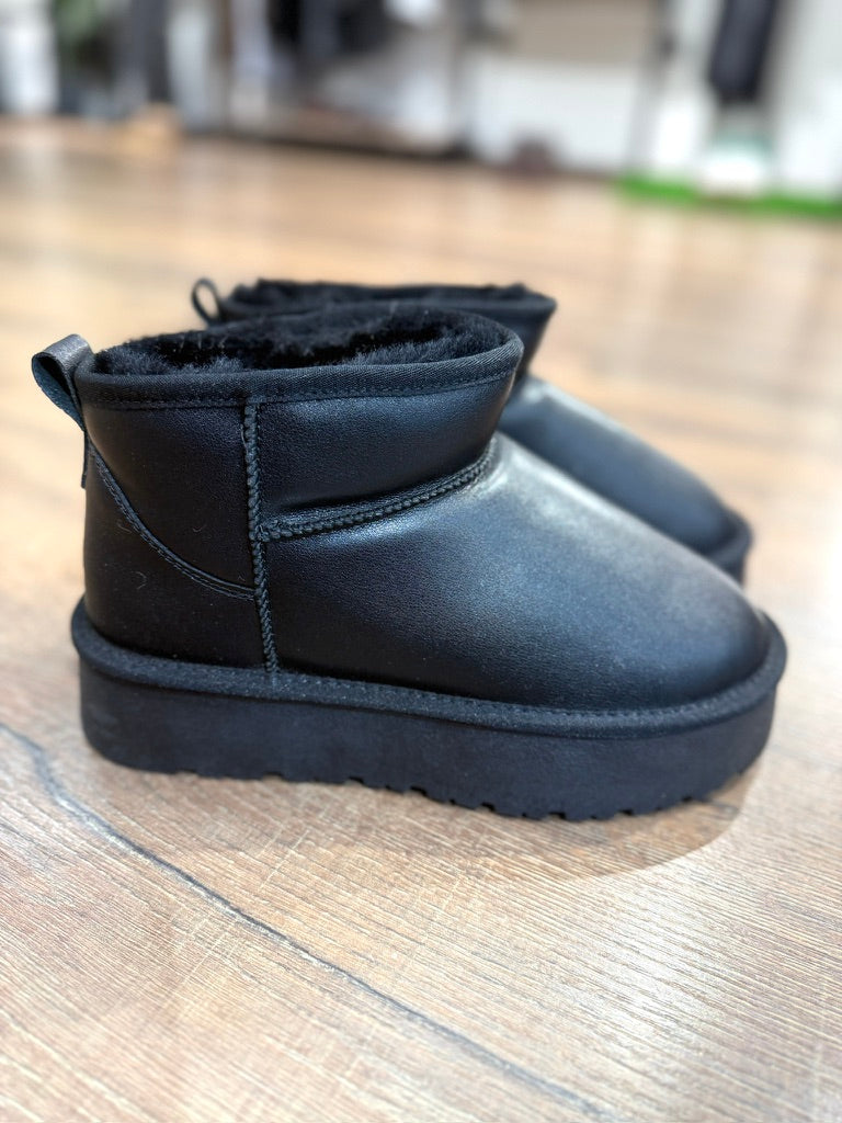 Australian tipo UGG" NERI" Pelle suola alta