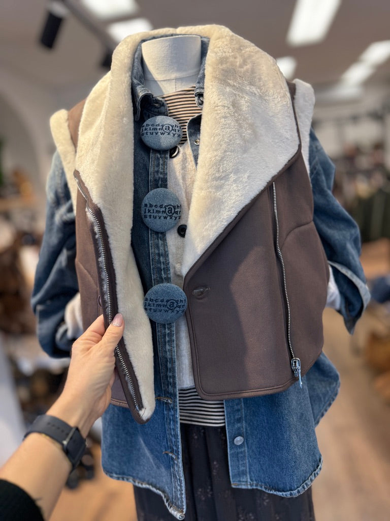 Gilet in montone reversibile