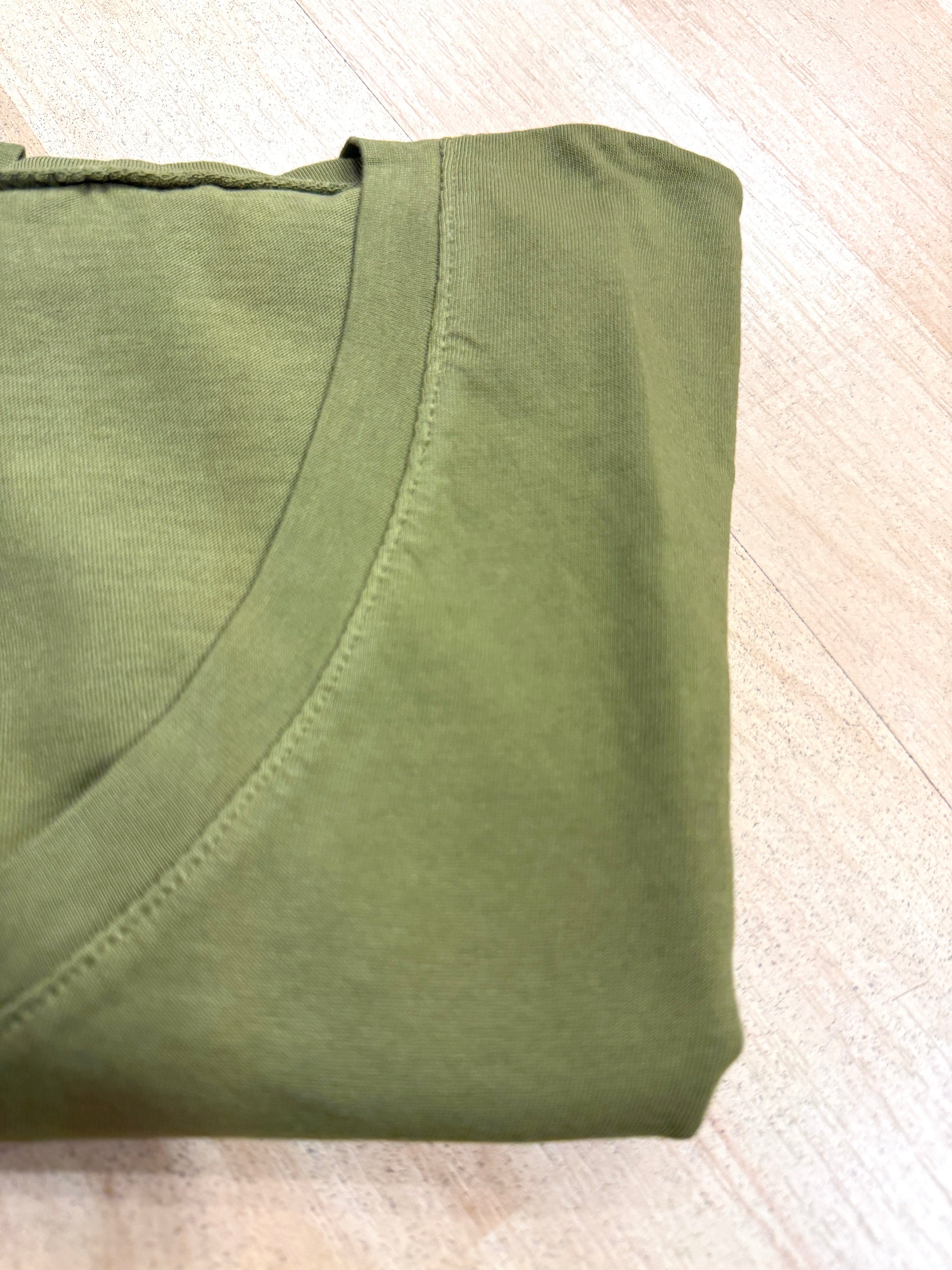 T-shirt scollo a V