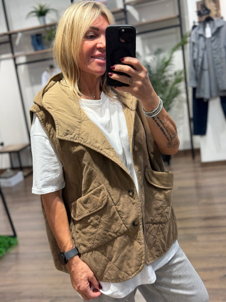 Gilet primo peso con cappuccio