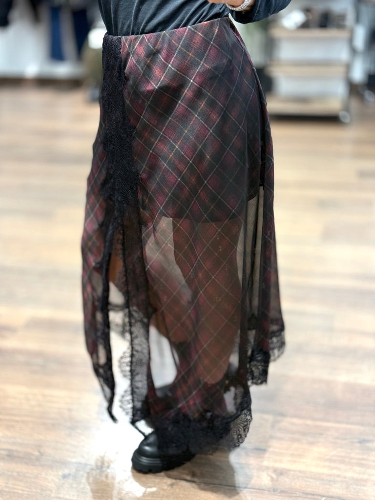 Gonna con pizzo in tessuto semitrasparente