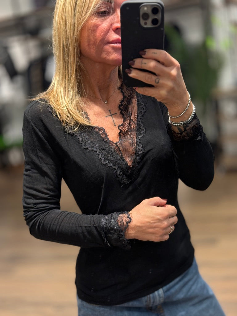 Tshirt scollo pizzo misto cashmere.