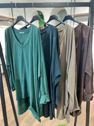Maxi t-shirt manca lunga con scolla a V