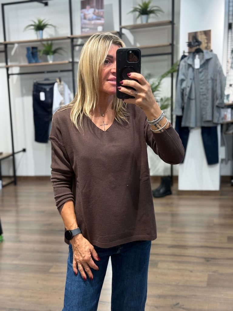 Maglia scollo a V dal taglio morbido