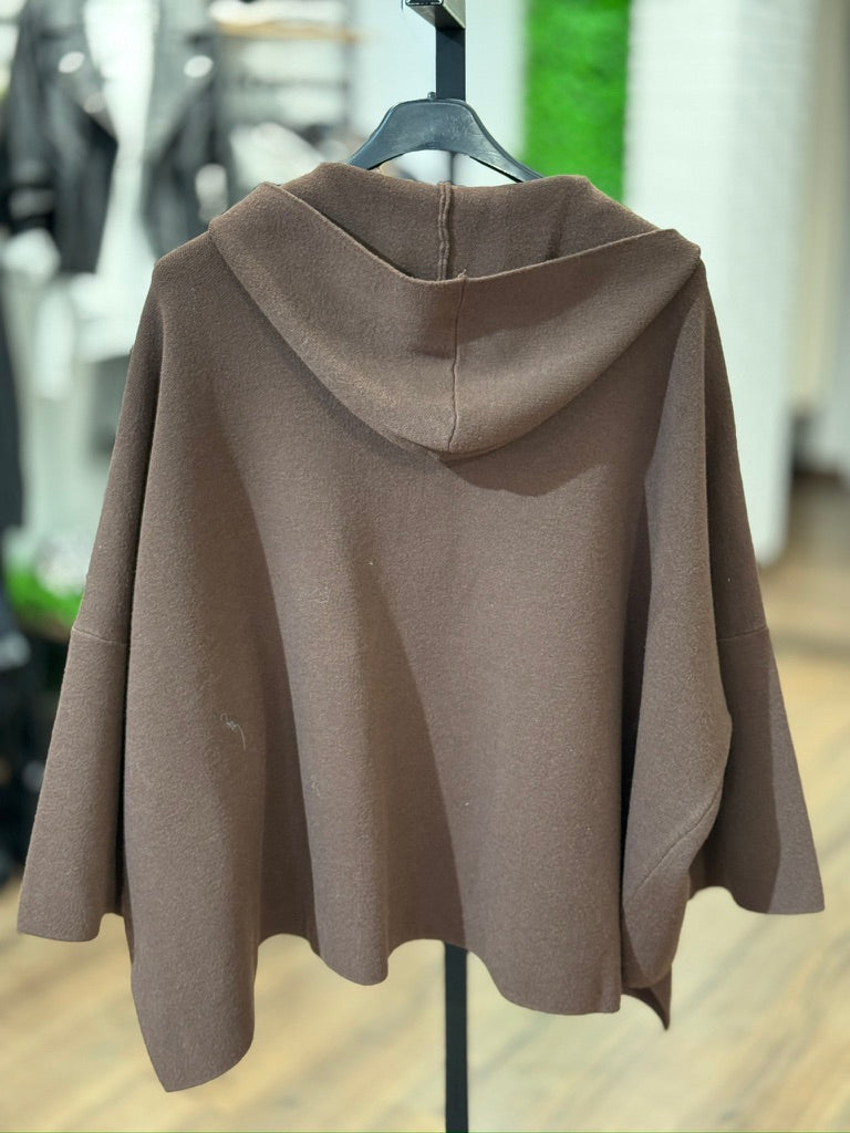 Giacca con inserti tasche in pelo ecologico