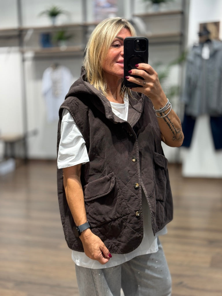 Gilet primo peso con cappuccio