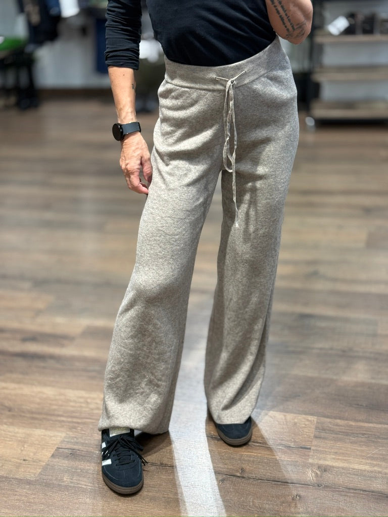 Pantalone calda viscosa con laccio