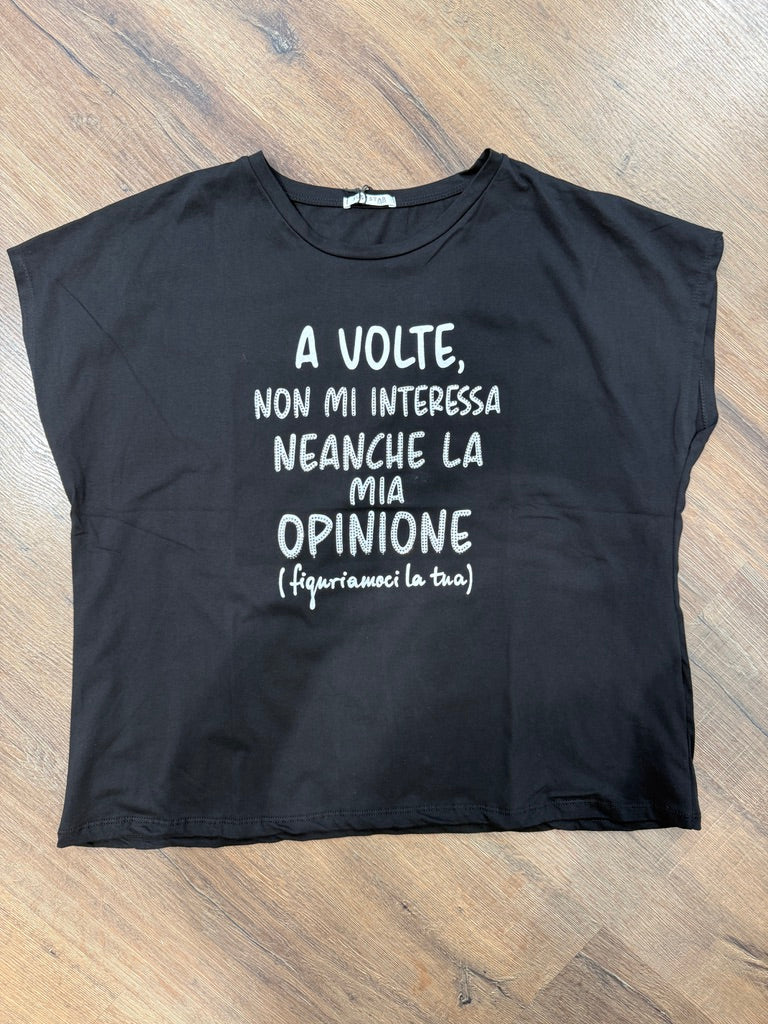 T-shirt con scritta " A volte non mi interessa..."