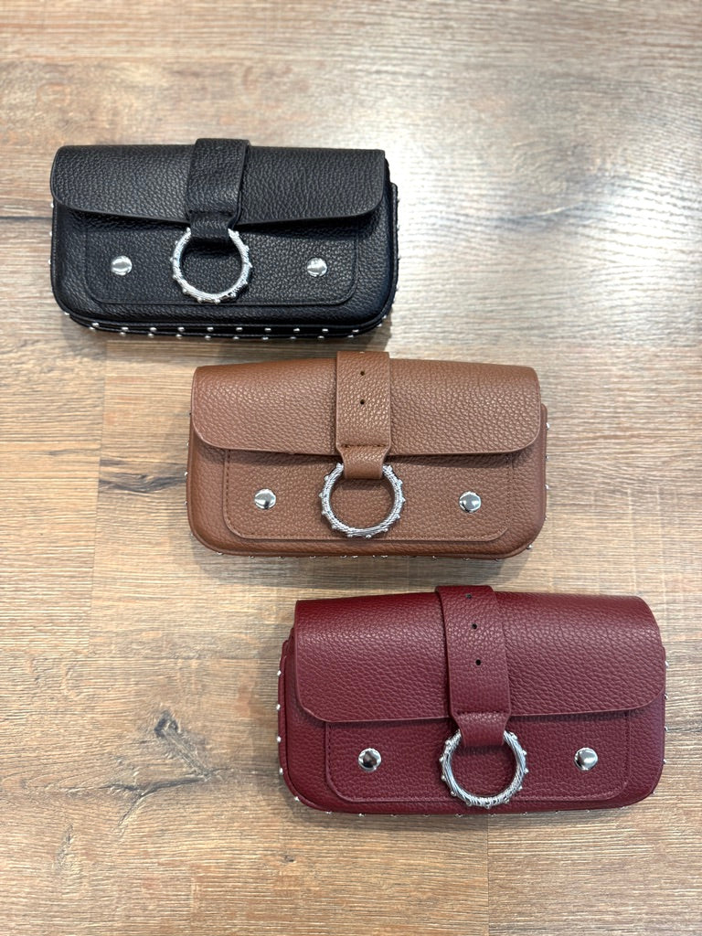 Pochette con chiusura ovale