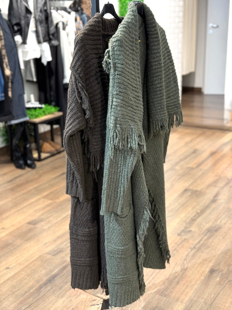 Cardigan maxi con frange