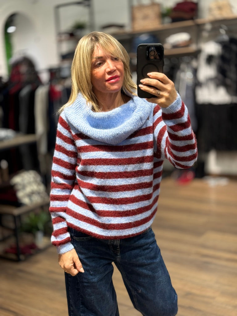 Maglia righe collo sceso