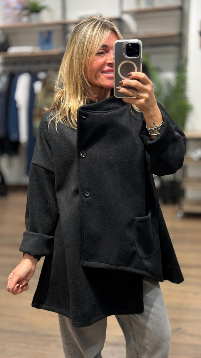 Giacca in panno asimetrica