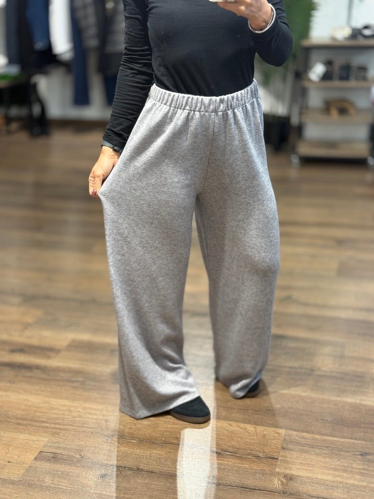 Completo in maglia e pantalone