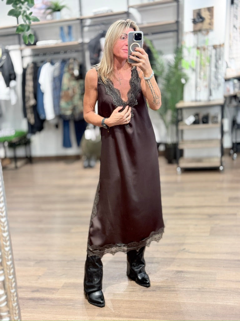 Abito sottoveste in viscosa con inserti in pizzo