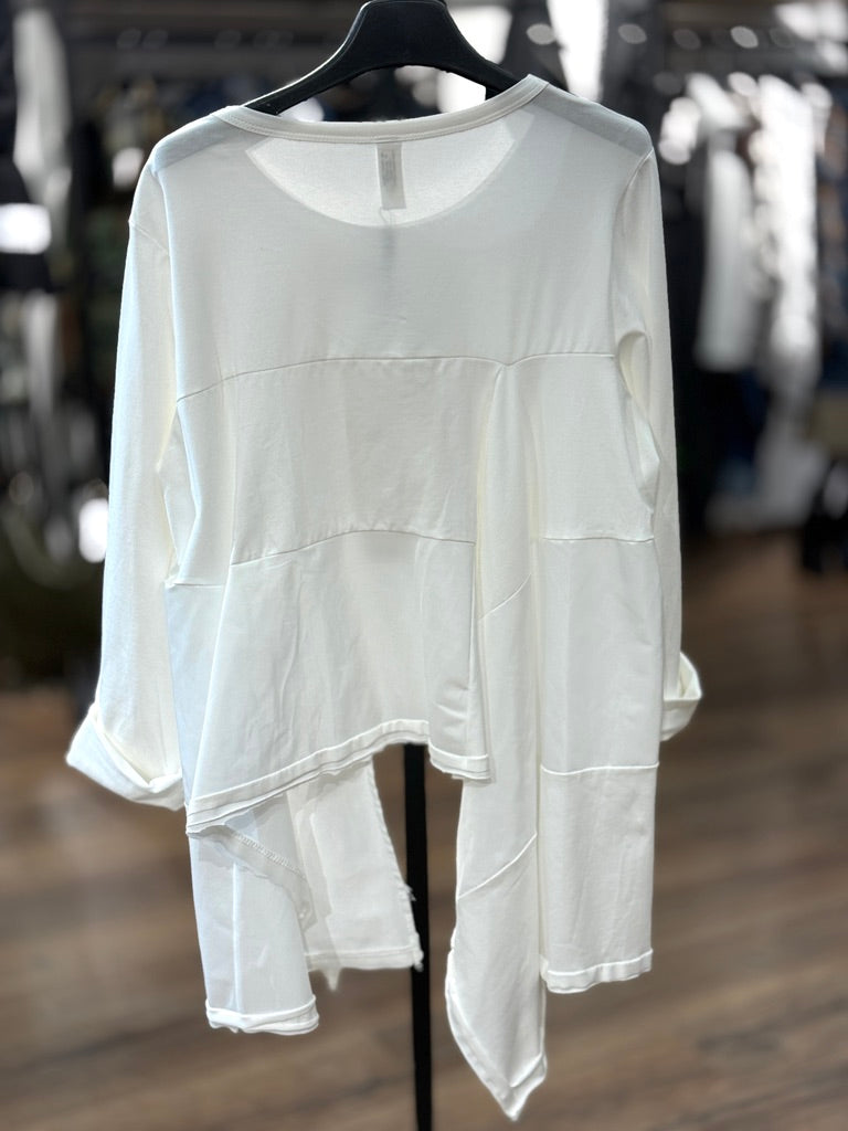 T-shirt modello con punte