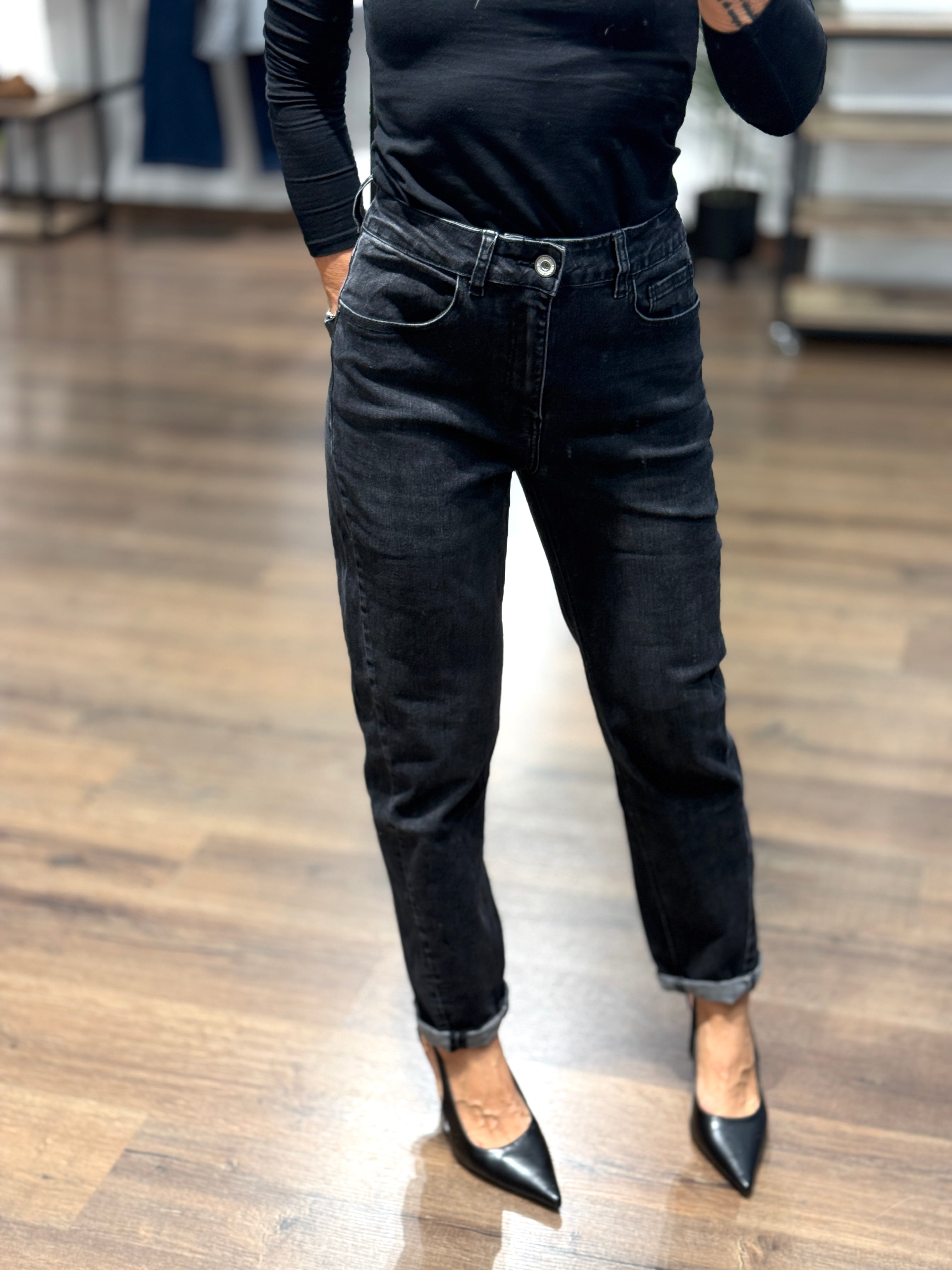 Jeans con cucitura sulle gambe