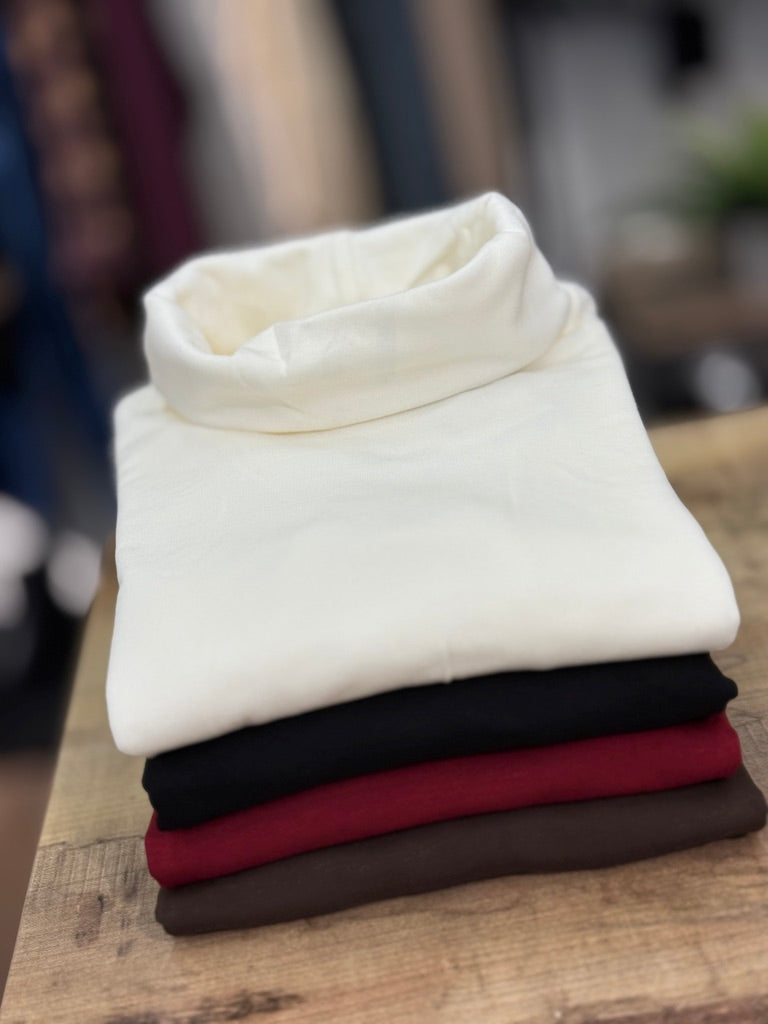 Maglia dolcevita basica